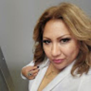 Meet your Posher, Antonia